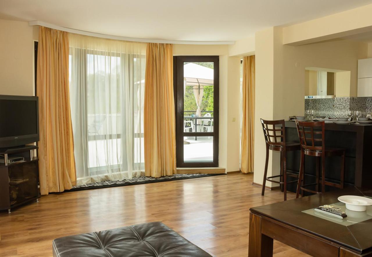 Cozy 1Bd Apartment With A Spacious Terrace By Flat Mаnager Balchik Eksteriør billede